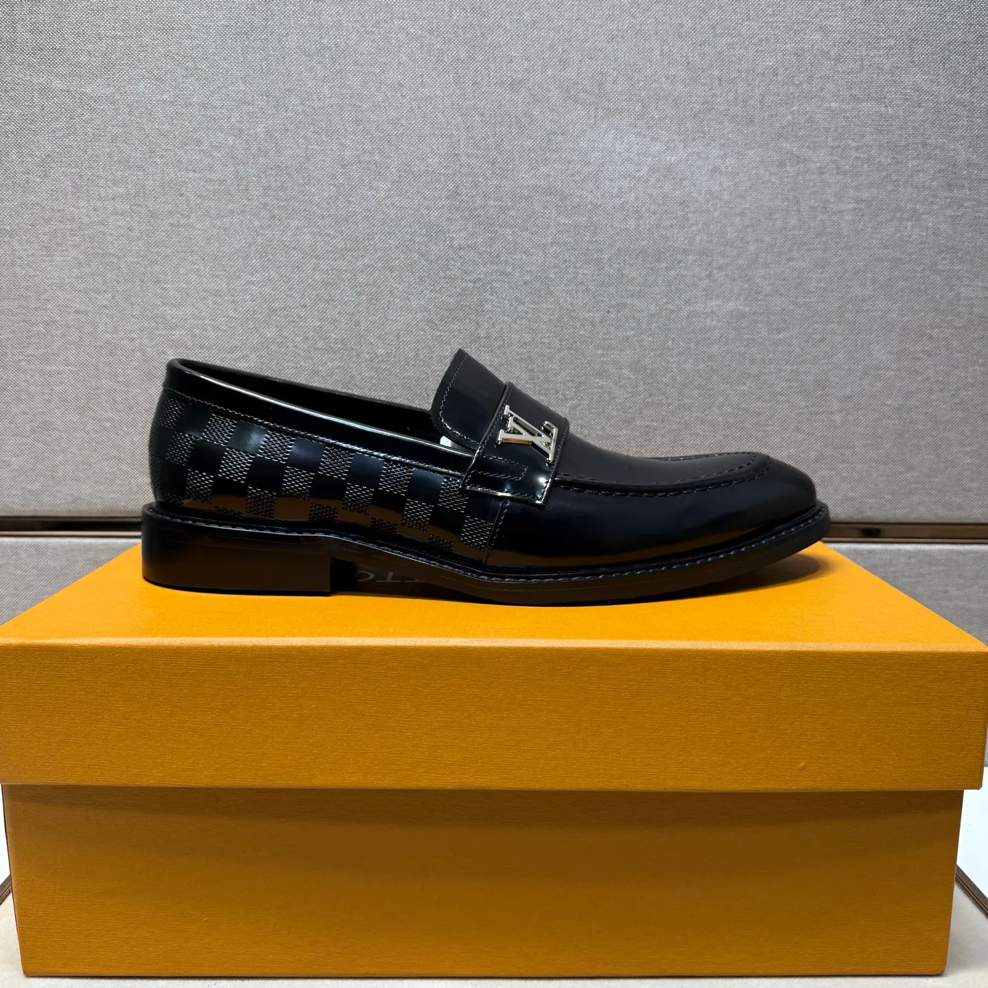 Men's men's shoes 💰pp462【LV～】Men's casual leather shoes 2025z cabinet sales simultaneously 🔶Size: 39-44#️⃣ 🔷2 colors🔜The upper is made of multi-material splicing➕Cow leather lining, comfortable and breathable, sole: original comfortable and wear-resistant outsole, ⚠️real thing📱photographed🎬real thing is better📢📢📢